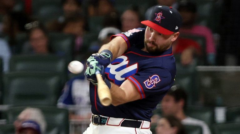 Cal Raleigh victorious in 2025 Home Run Derby, becomes 1st catcher ever to win in thrilling fashion