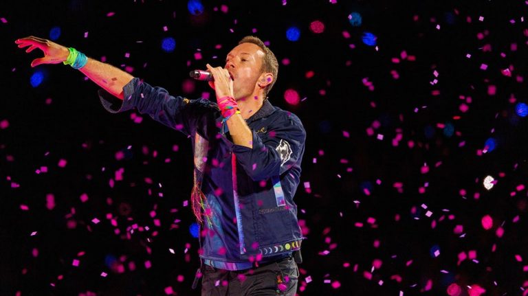 Sports world reacts to viral apparent affair between CEO and colleague at Coldplay concert