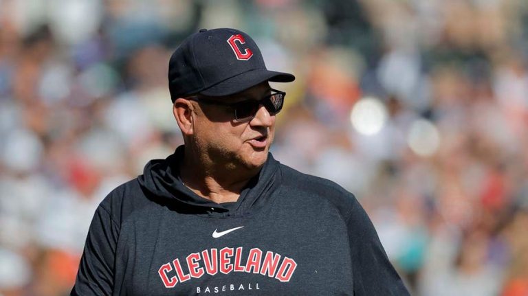 Former Guardians manager Terry Francona defends team's name change amid Trump's pressure