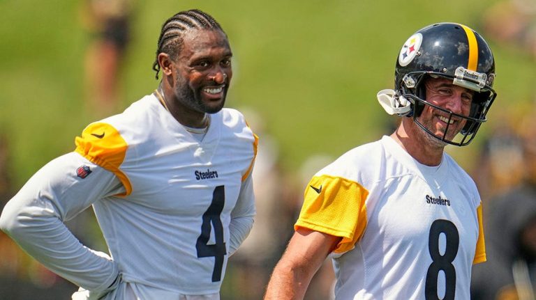 DK Metcalf shares bizarre rule Aaron Rodgers imposed for Steelers training camp: 'Toilet is super loud'