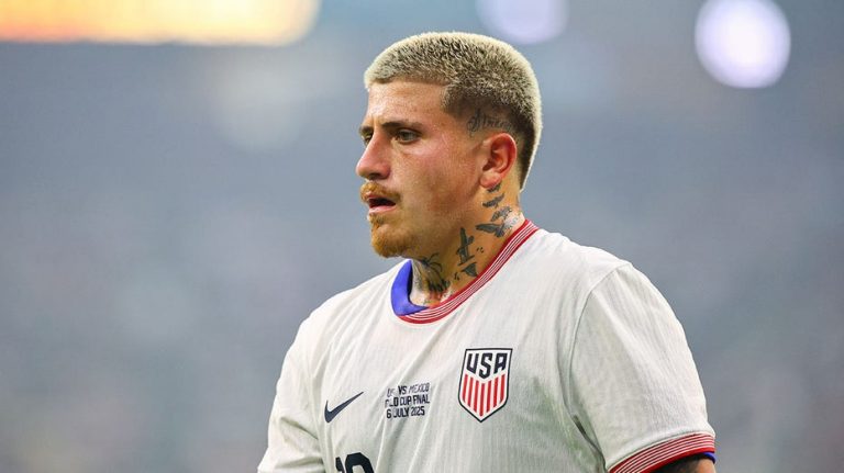 Mexico defeats United States, 2-1, to win their 10th CONCAF Gold Cup title