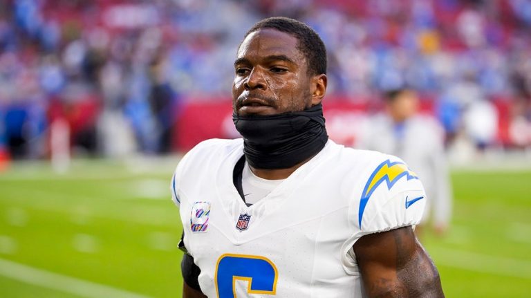 Chargers' Denzel Perryman released without charges after firearms arrest