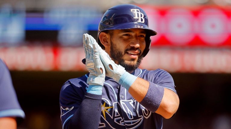 Rays player traded to Yankees during game between rivals, gets emotional send-off