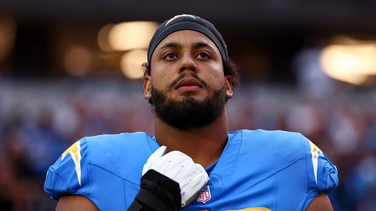 Chargers star Rashawn Slater's season-ending injury deals major blow to offensive line