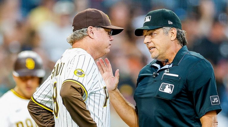 Padres manager Mike Shildt ejected after home run is shockingly overturned in loss to Giants