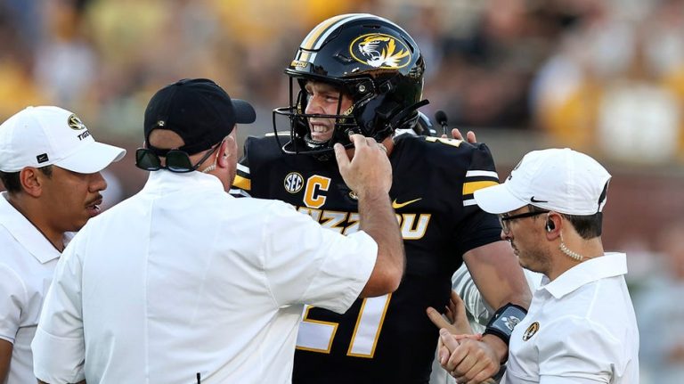 Missouri's Sam Horn suffers heartbreaking injury on first snap in the midst of quarterback battle