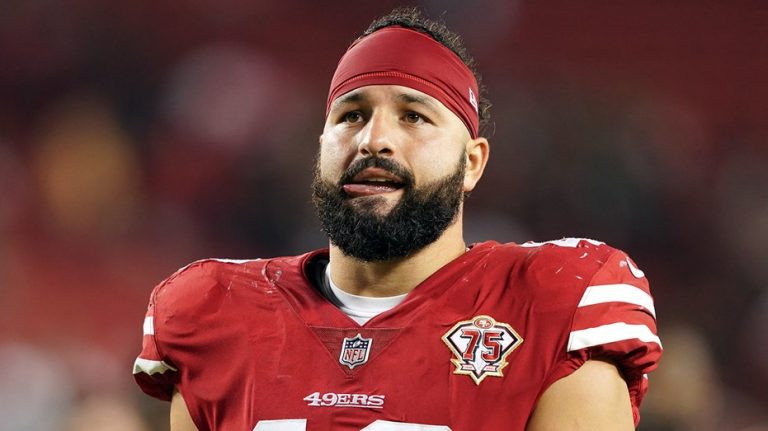 Ex-NFL fullback earns UFC contract, rips 'liberal, snowflake' league