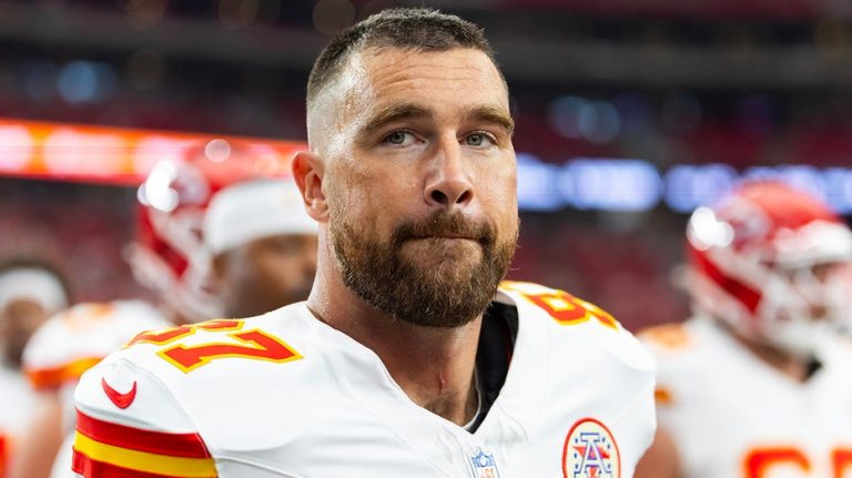 Barstool's Dave Portnoy makes bold prediction about Chiefs as Travis Kelce re-enters media spotlight
