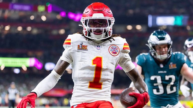 Chiefs' Xavier Worthy reacts after Taylor Swift reveals how excited she was team drafted him