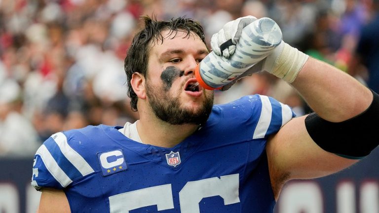 Colts All-Pro talks team's frustrating quarterback situation after Daniel Jones earns starting job