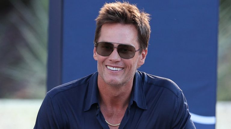 Tom Brady burns Jets fans once more during statue ceremony