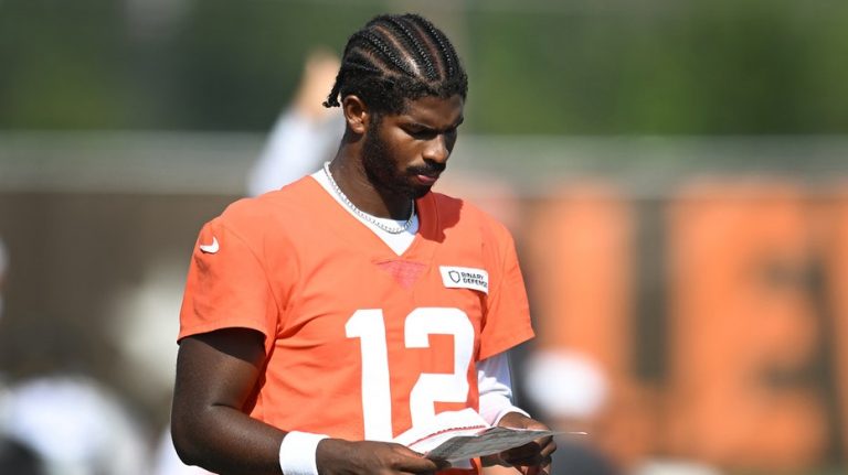 Shedeur Sanders' practice abbreviated due to shoulder soreness as fellow QB returns from injury