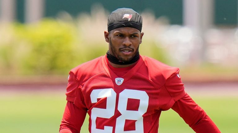 Bucs' Shilo Sanders punches opposing player in preseason game, gets ejected