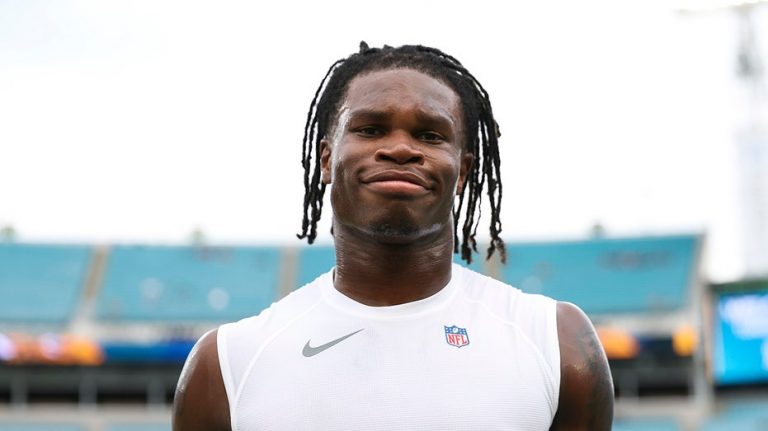 Jaguars rookie Travis Hunter's college GPA resurfaces after preseason opener