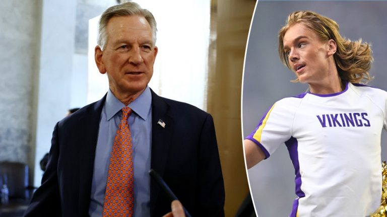 Tuberville sounds alarm as Vikings' male cheerleaders spark debate on social media