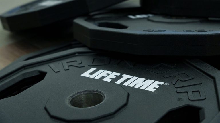 Hayley McNeff, champion bodybuilder and life coach, dead at 37