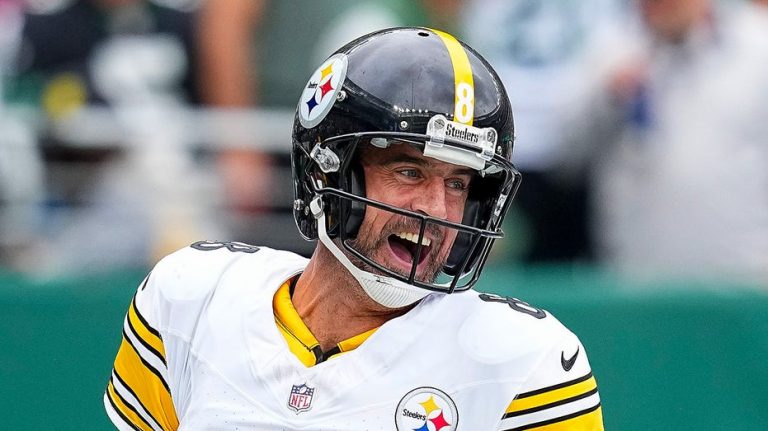 Aaron Rodgers torches former Jets team with 4 touchdowns in Steelers debut victory