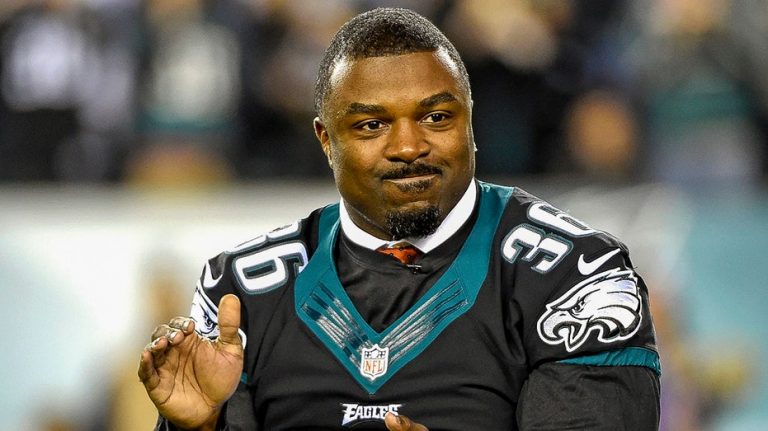 Eagles legend Brian Westbrook loves how team won't watch Super Bowl banner ceremony: 'One is not enough'