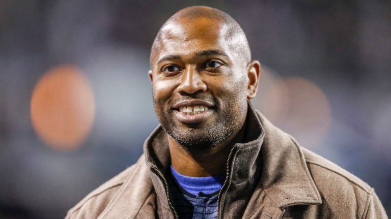 Ex-NFL MVP Shaun Alexander reveals he's expecting 14th child with wife
