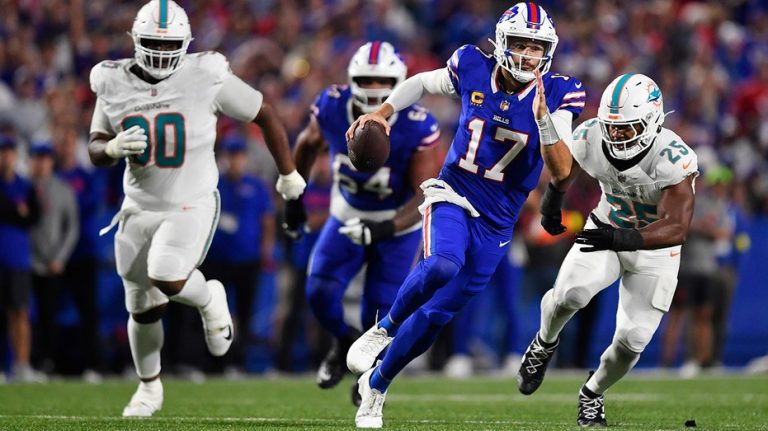 Bills' Josh Allen surpasses Patrick Mahomes' touchdown mark in win over Dolphins