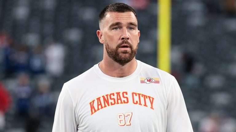 Chiefs' Andy Reid brushes off latest heated incident with Travis Kelce