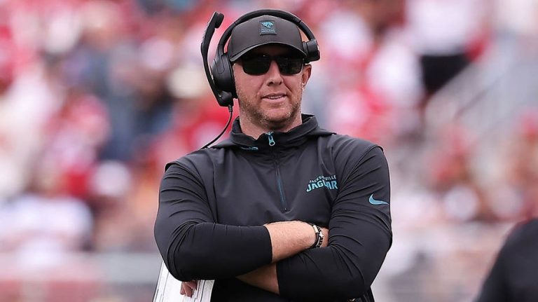 Jaguars players separate coach Liam Coen from 49ers assistant Robert Saleh after game