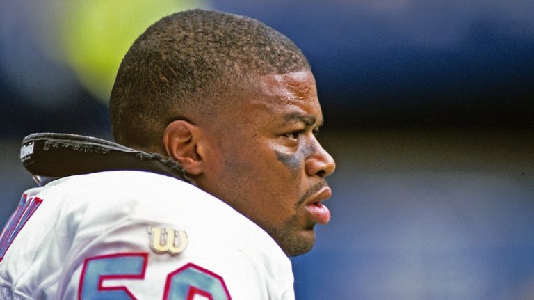 Former NFL player Micheal Barrow arrested after chaotic family altercation at Florida airport