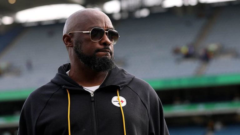 NFL fans scrutinize Steelers' Mike Tomlin's coaching decisions as team hangs on for win