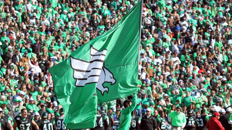 North Texas football player pulls off epic 'Stone Cold' Steve Austin beer celebration