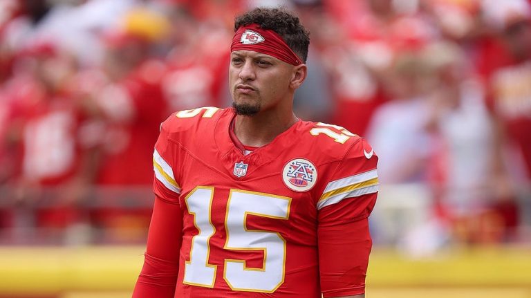 Patrick Mahomes hits career-first milestone no quarterback wants in loss to Eagles
