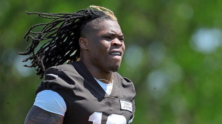 Browns' Quinshon Judkins finally signs rookie contract just before season begins