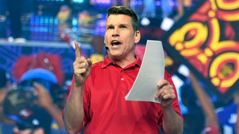 'NFL RedZone host' Scott Hanson reveals extreme Sunday preparation routine for marathon broadcasts
