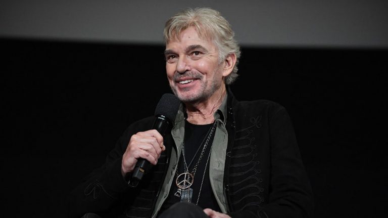 Billy Bob Thornton dishes on Cowboys owner Jerry Jones' acting prowess after 'Landman' cameo