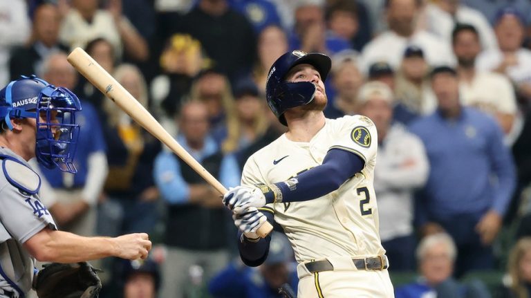 Brewers player ripped for avoiding hit-by-pitch that would have tied game: 'All he had to do was stand there'