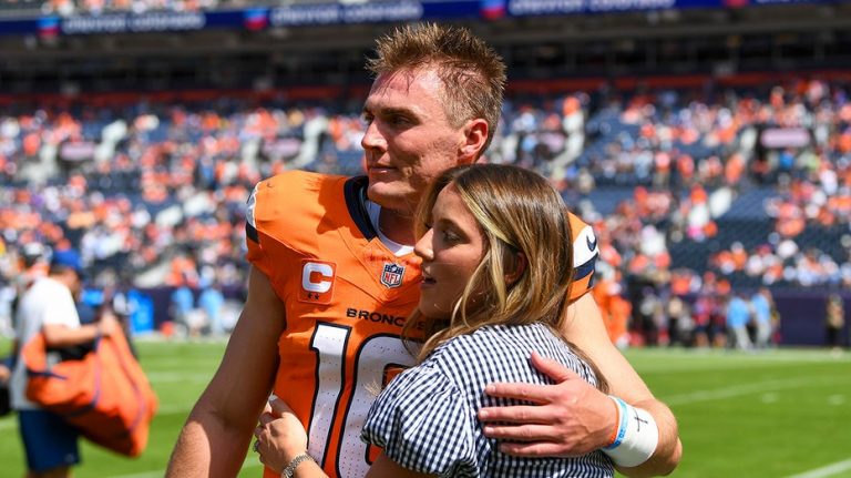 Broncos quarterback Bo Nix and wife Izzy announce pregnancy ahead of game vs Jets in London