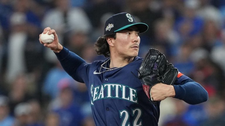 Mariners pitcher's media availability interrupted by audible scream in locker room after crushing Game 7 loss