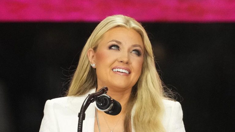 Riley Gaines praises to Erika Kirk before Ole Miss Turning Point event: 'She is a force'