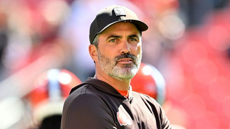 Browns' Kevin Stefanski refuses to confirm Shedeur Sanders as backup quarterback despite Joe Flacco trade