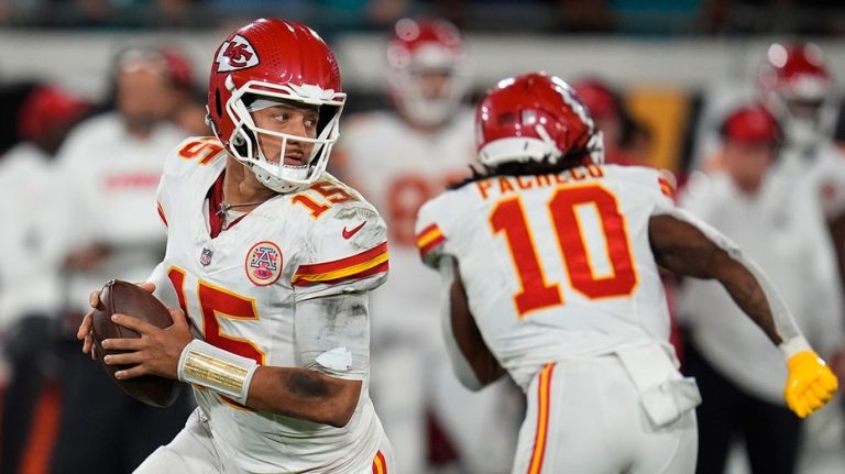 Patrick Mahomes gets real on Chiefs' play following 3rd loss: 'We've lost too many games already'