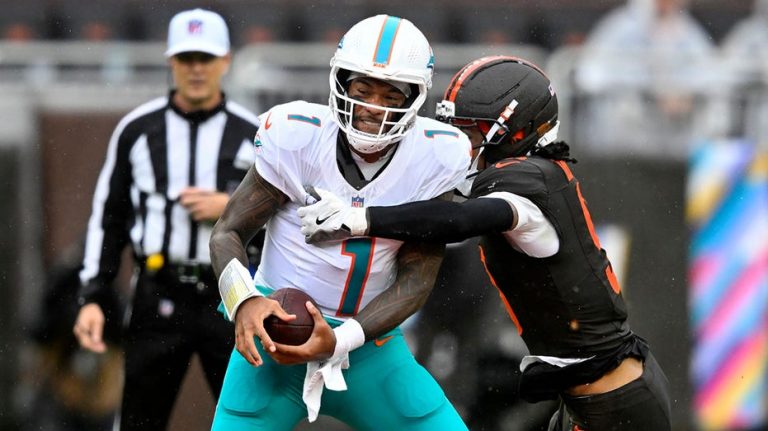 NFL legend calls out 'disinterested' Dolphins after blowout loss to Browns