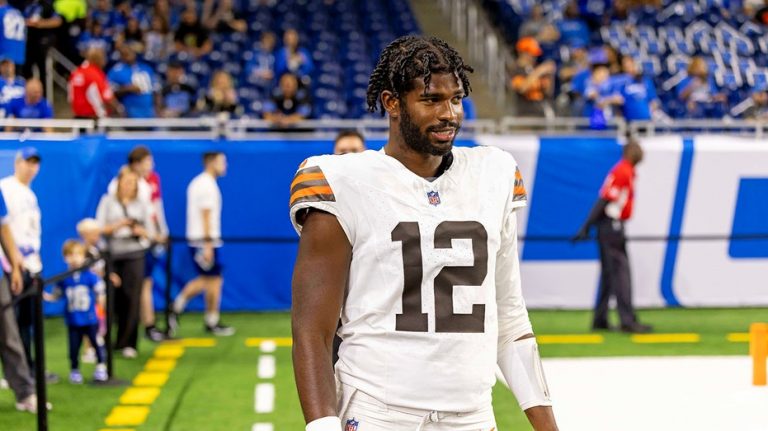 Shedeur Sanders goes silent, pantomimes answers when asked about Browns third-string quarterback role
