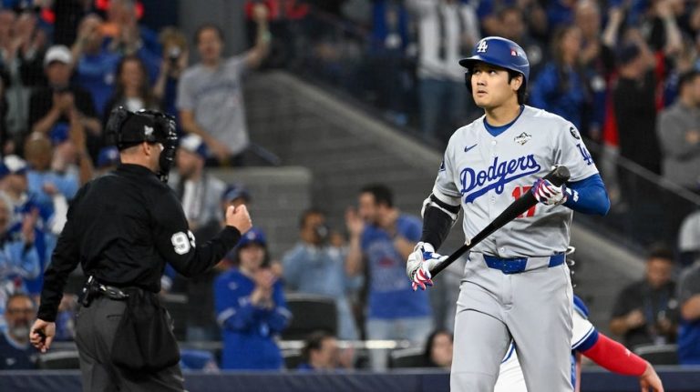 Blue Jays fans boo Dodgers' Shohei Ohtani ahead of World Series Game 1