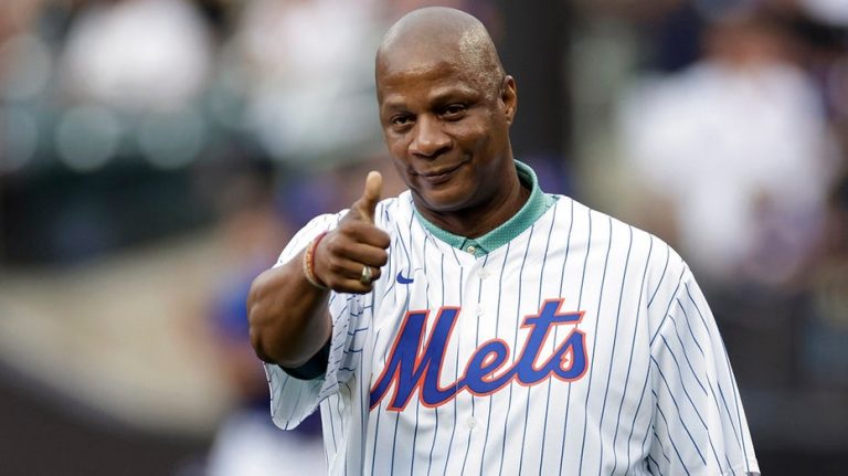 Darryl Strawberry thanks Trump for pardon that makes him 'truly free and clean from all of my past'