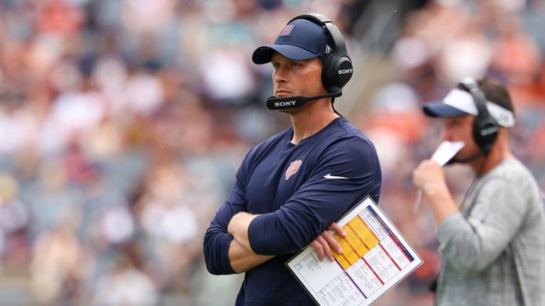 Bears coach backs Mike Tomlin's 'do what comes natural' response to spitting controversy