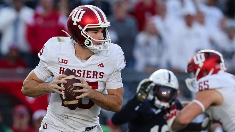 Indiana's Fernando Mendoza 'definitely deserves some Heisman support,' ex-Hoosiers star says