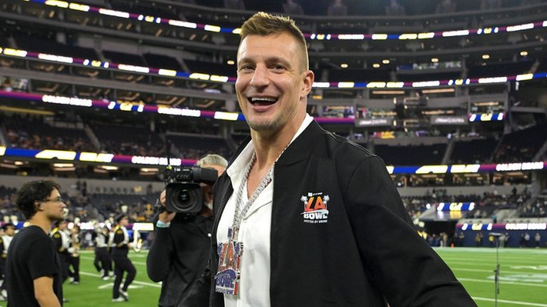 Rob Gronkowski to officially retire from NFL with ceremonial one-day Patriots contract signing