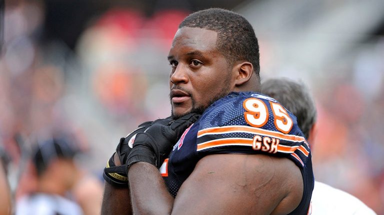 Former NFL player condemns Eagles fans for vandalizing coach's home after loss