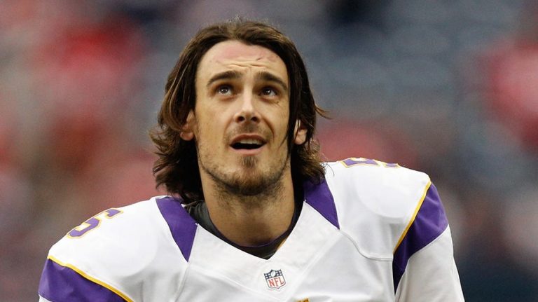 Former NFL punter Chris Kluwe says bill criminalizing sex change operations for minors is 'what the Nazis did'