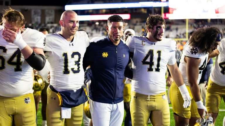 Notre Dame opts out of bowl game after being left out of College Football Playoff