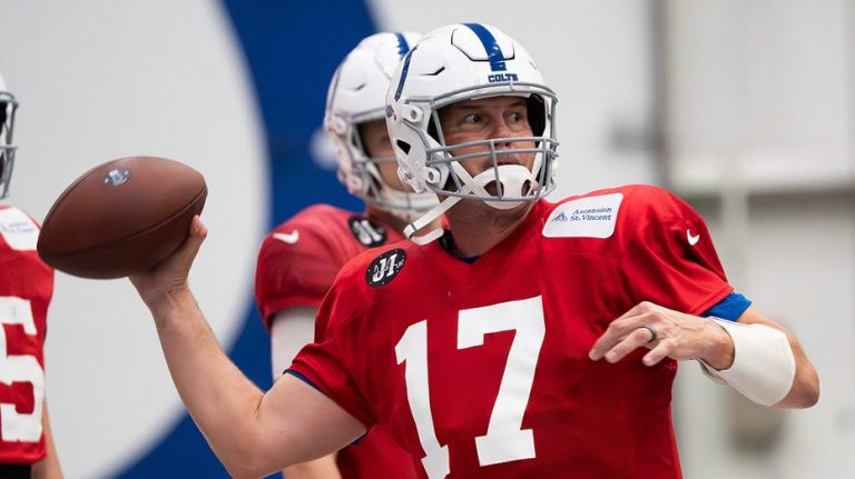 NFL legend who played into his mid-40s 'alarmed' by Philip Rivers’ return, gives QB advice